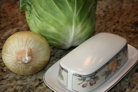 simple ingredients_cabbage onion butter